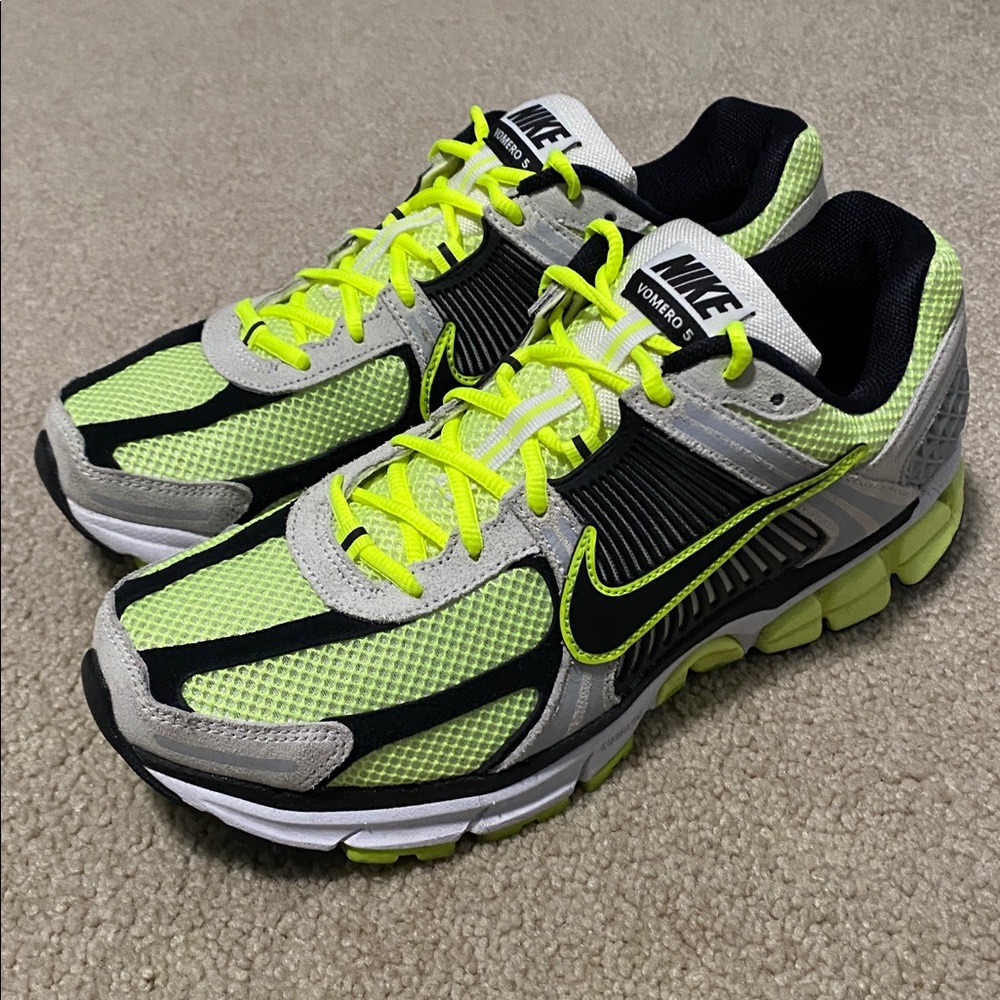 Nike Men's Vomero 5 - Neon Green and Black